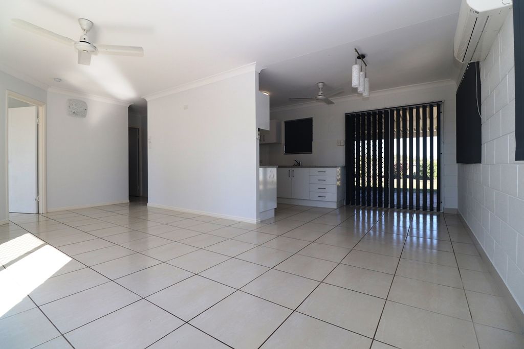 44 Amber Avenue, Rasmussen QLD 4815, Image 1