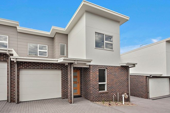 Picture of 2/140 Pioneer Drive, FLINDERS NSW 2529