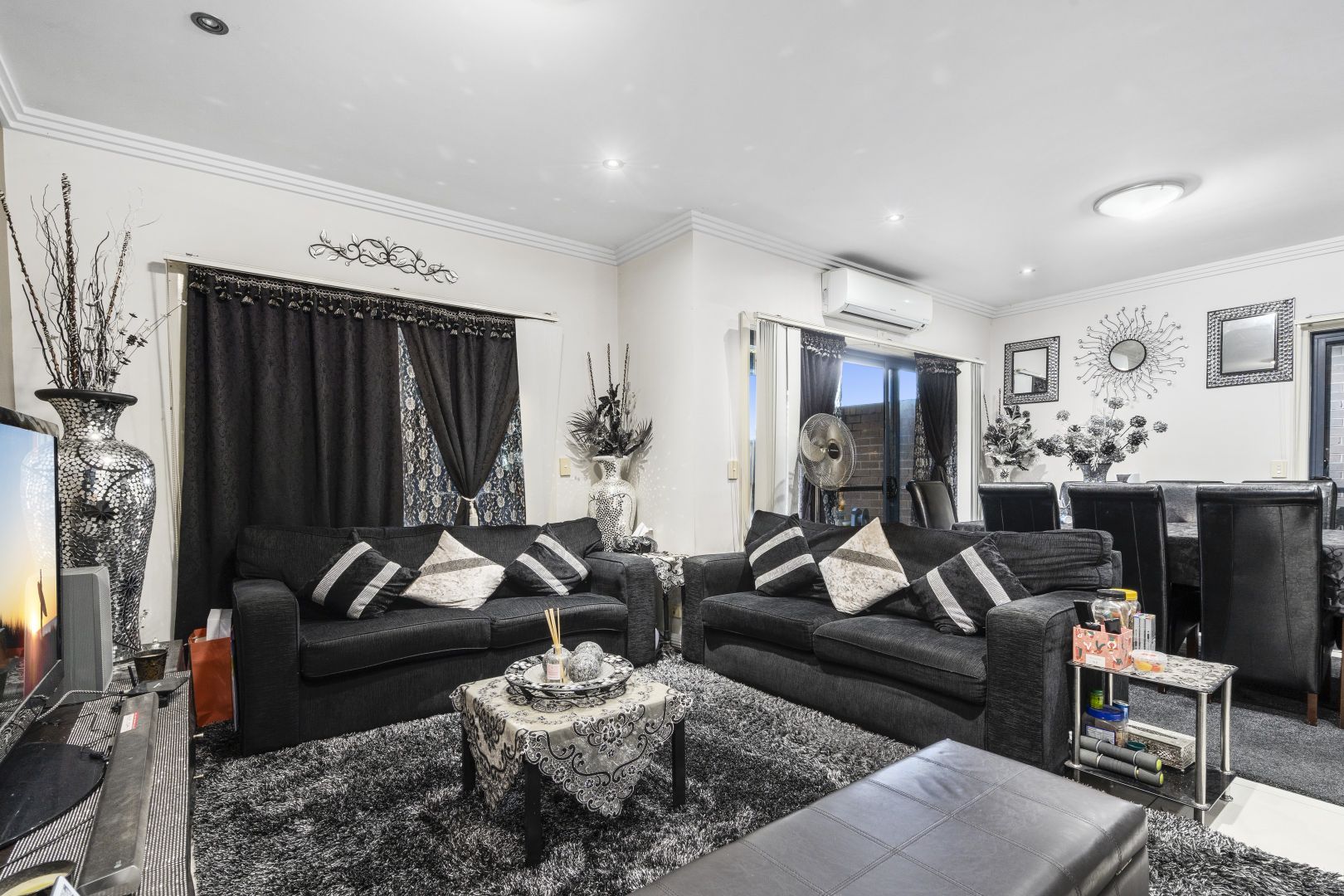 17/18 Holland Crescent, Casula NSW 2170, Image 1