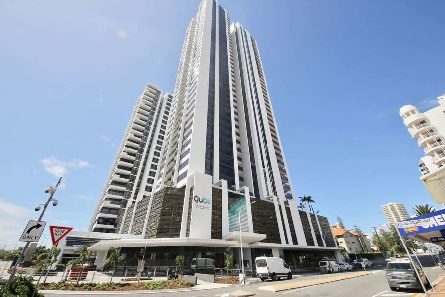 2 bedrooms Apartment / Unit / Flat in Unit 31/ 31 Queensland Ave BROADBEACH QLD, 4218