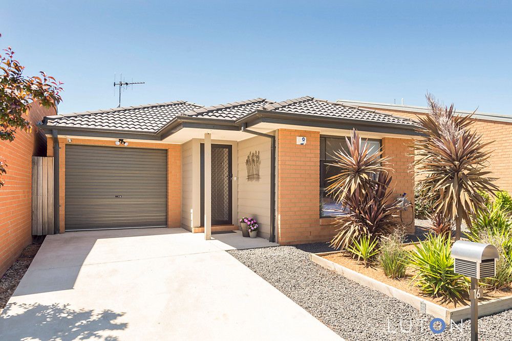 16 Stang Place, Macgregor ACT 2615, Image 0