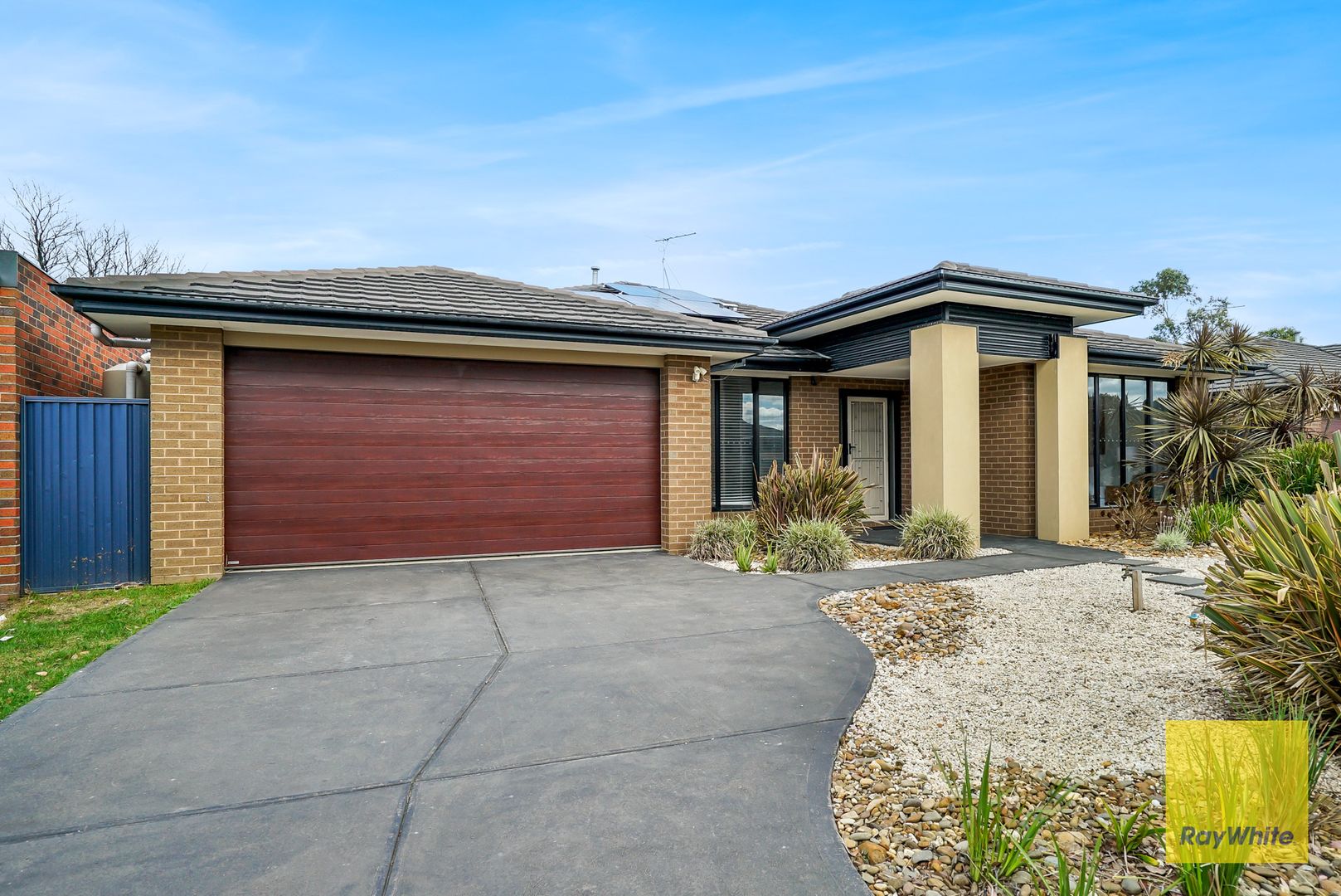 12 Kingsdale Crescent, Pakenham VIC 3810, Image 1