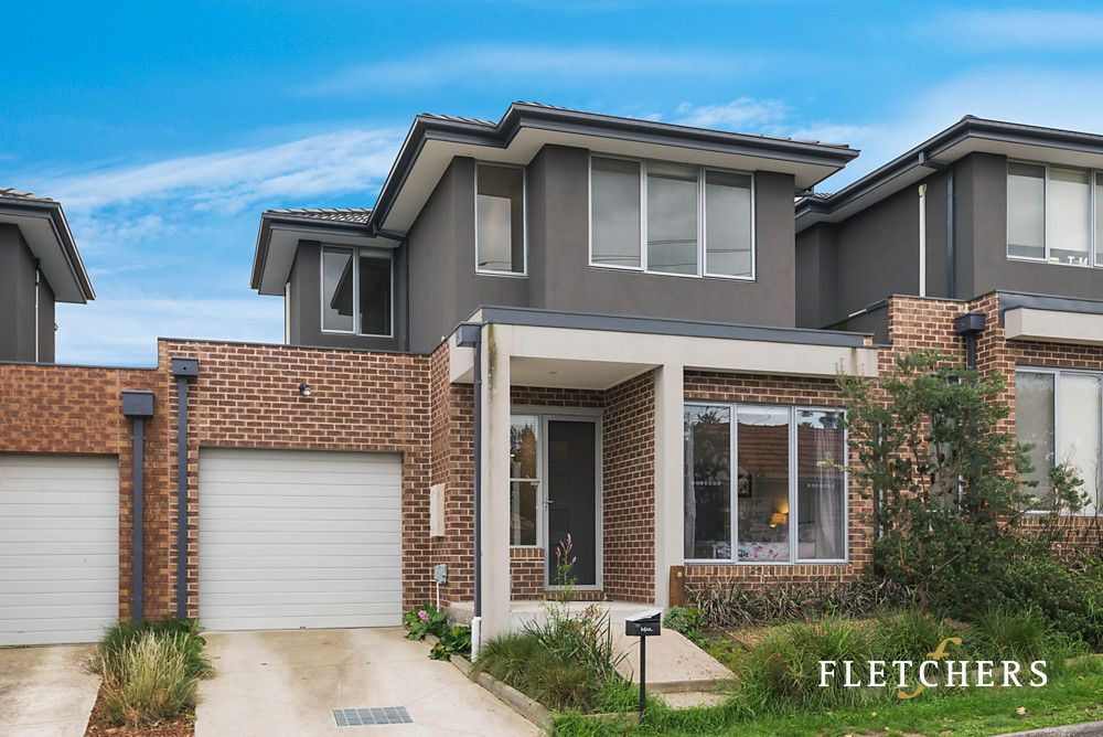 3 bedrooms House in 2B Woodside Avenue RINGWOOD VIC, 3134