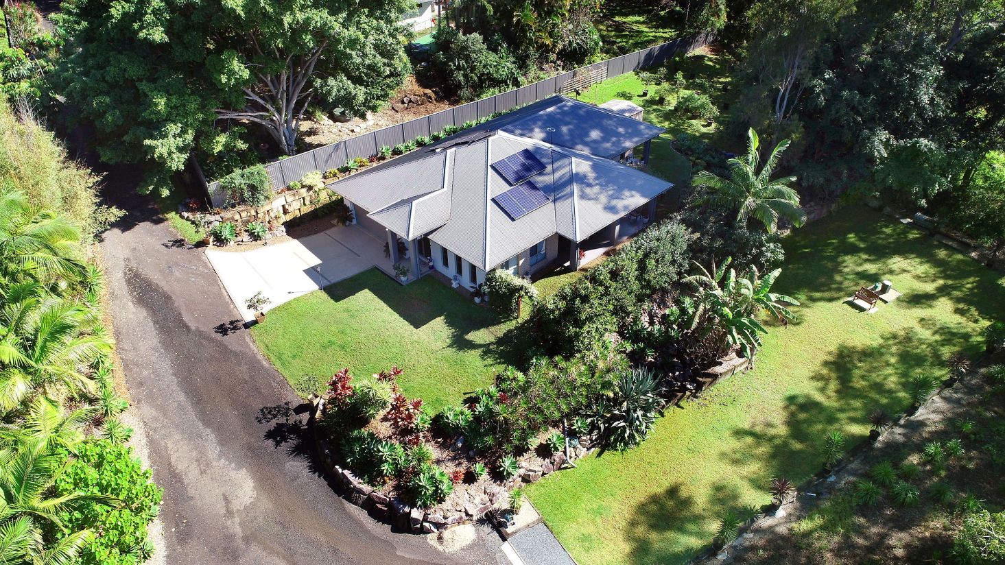 4 bedrooms House in 2/36 Bonogin Road MUDGEERABA QLD, 4213