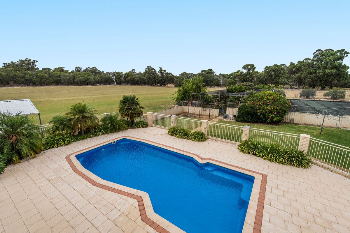 3191 Old Coast Road, Lake Clifton WA 6215, Image 2