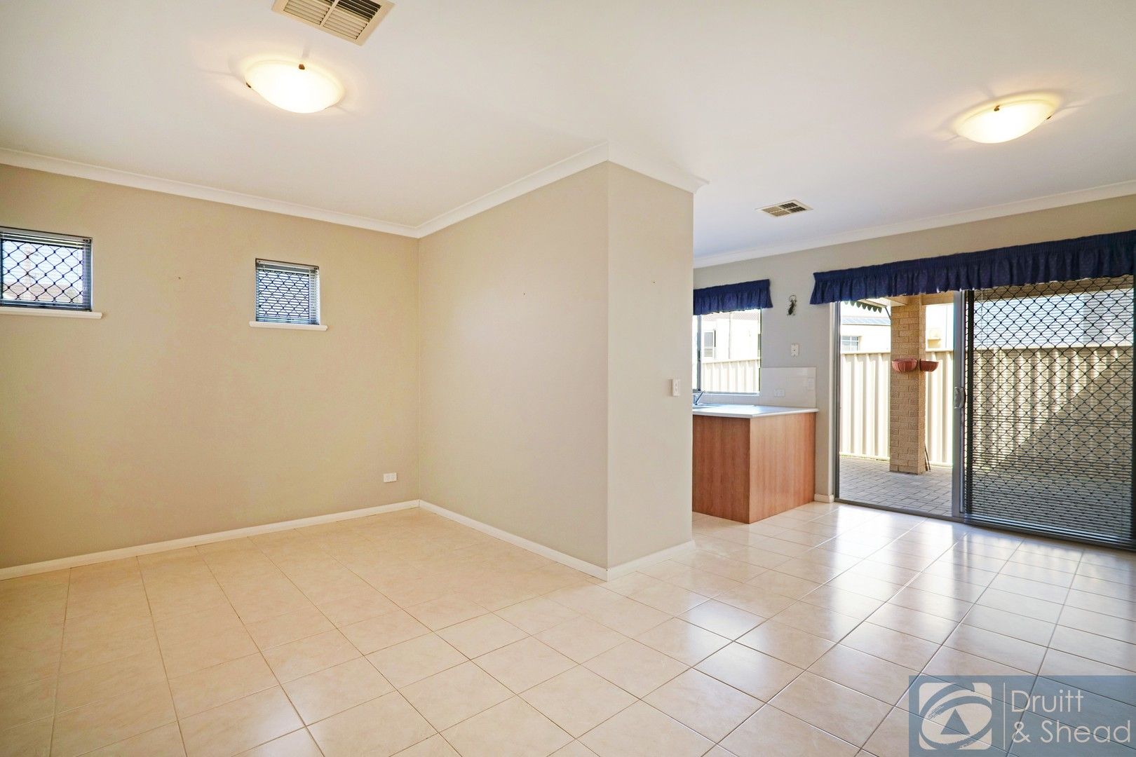 1/249 Pearson Street, Woodlands WA 6018, Image 2