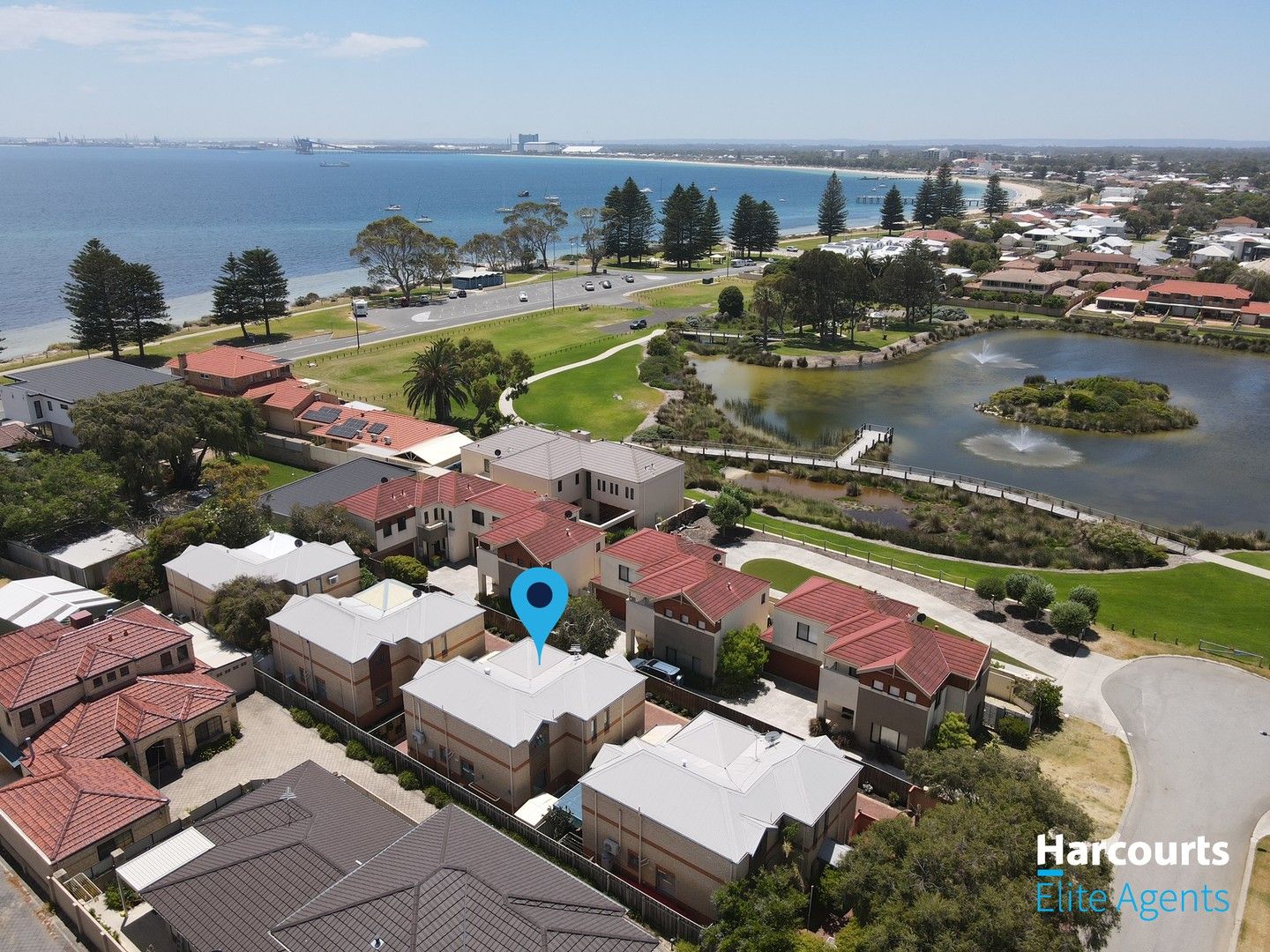 3 bedrooms House in 2/10 Fraser Street ROCKINGHAM WA, 6168