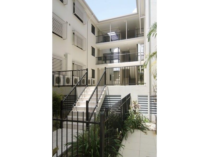 4/423-427 Draper Street, Parramatta Park QLD 4870, Image 2