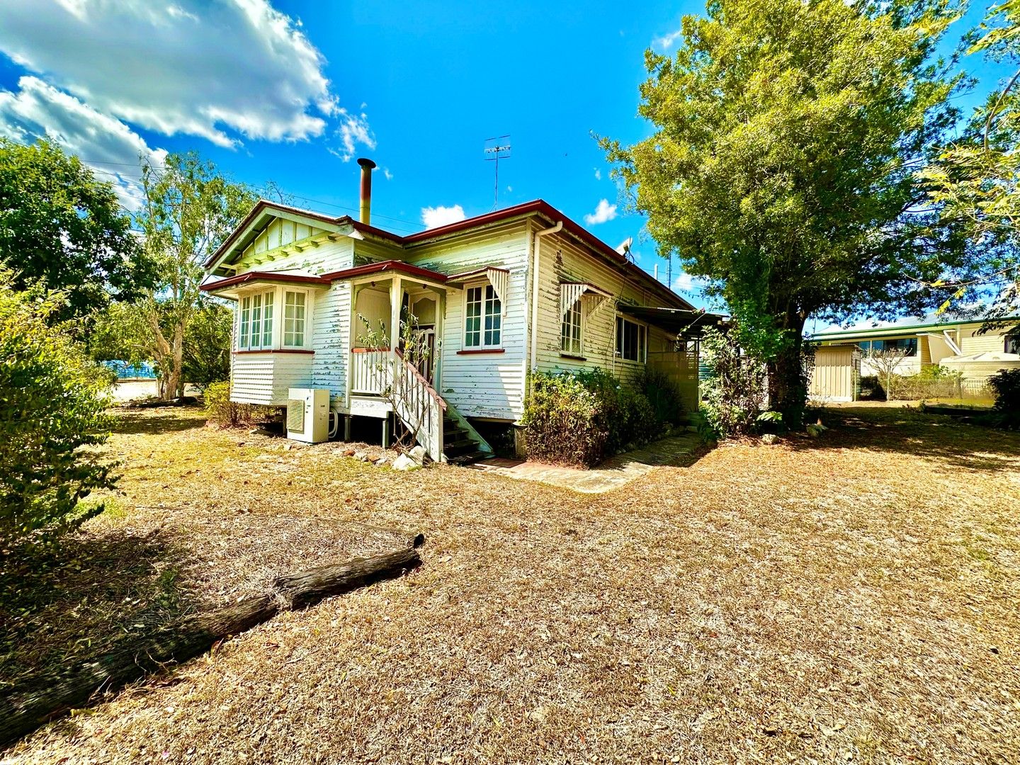 3 bedrooms House in 1 Rutherford Street MONTO QLD, 4630