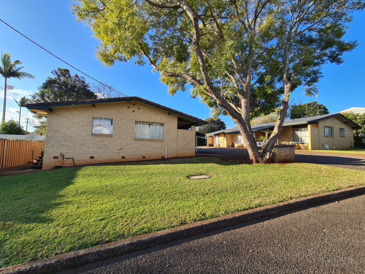 2 bedrooms Apartment / Unit / Flat in 1/11 Daranlee Court EAST TOOWOOMBA QLD, 4350