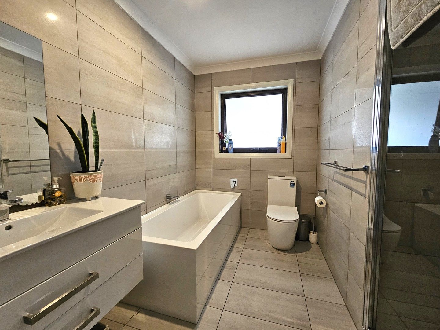 4 bedrooms House in 60 Curraghmore Ave PARK GROVE TAS, 7320