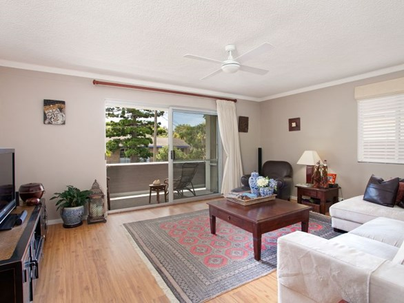 2/12 Regent Street, Dee Why NSW 2099