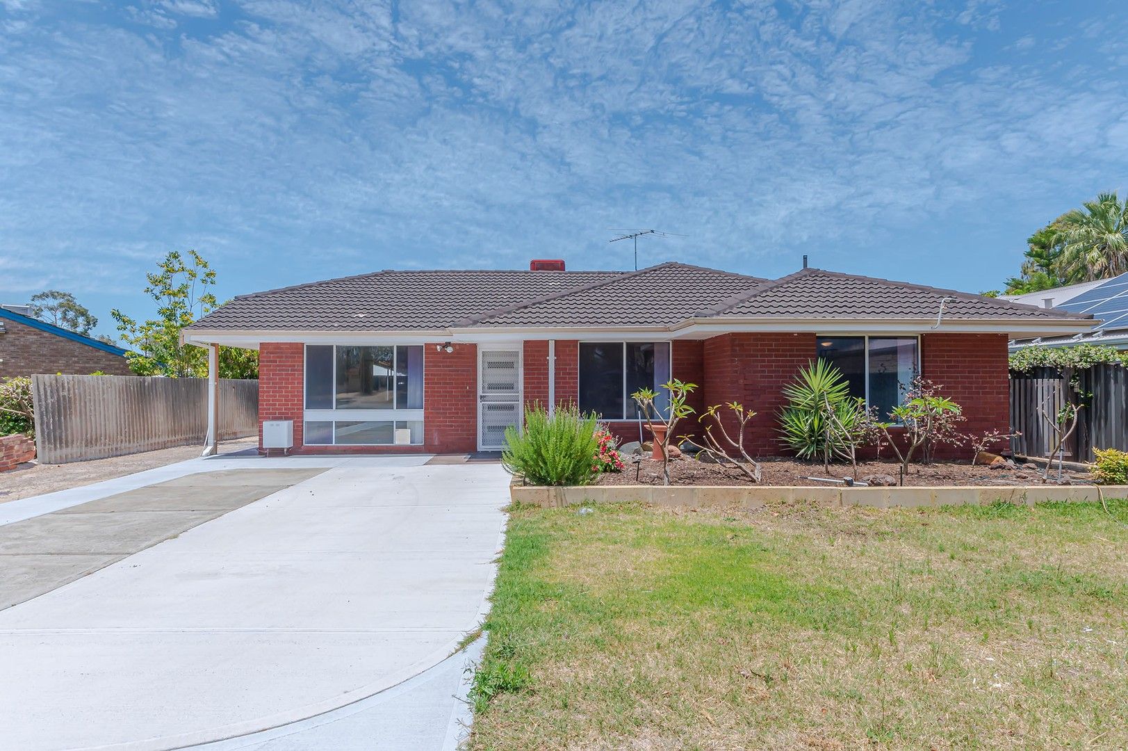 3 bedrooms House in 11 PERINA PLACE WILSON WA, 6107