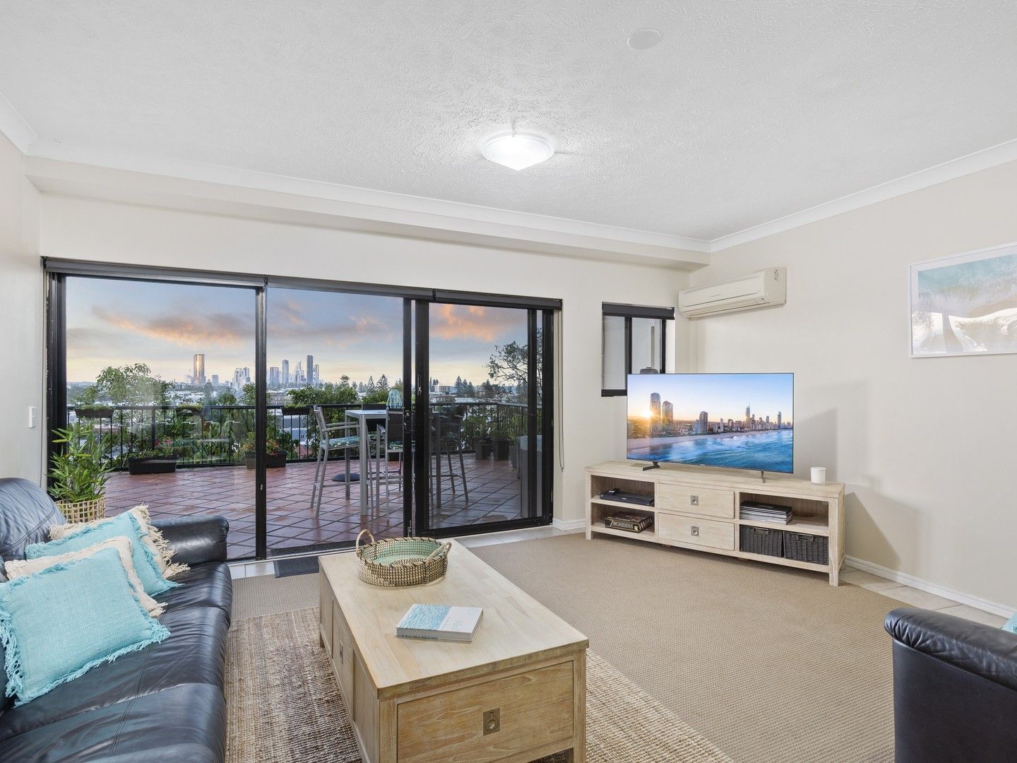 A5/1 Great Hall Drive, Miami QLD 4220, Image 0