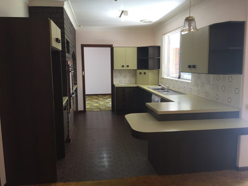 4 bedrooms House in 26 Milverton Avenue KARRINYUP WA, 6018