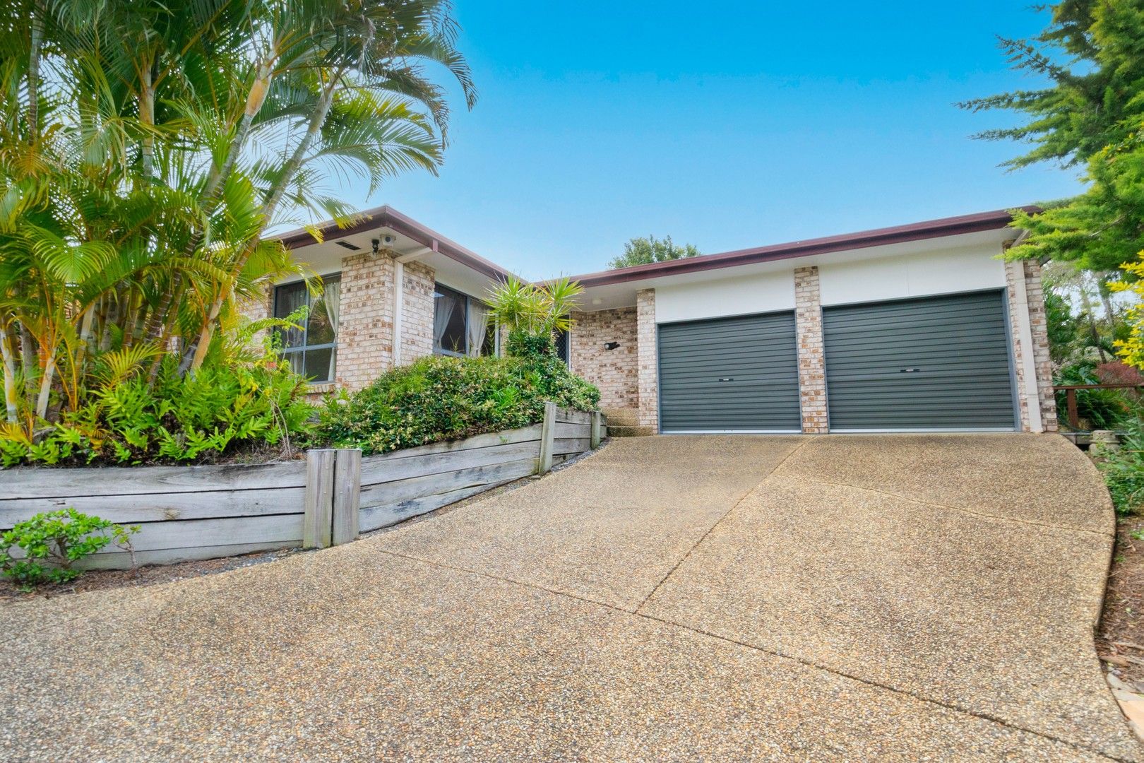 4 bedrooms House in 29 Nandi Terrace PACIFIC PINES QLD, 4211