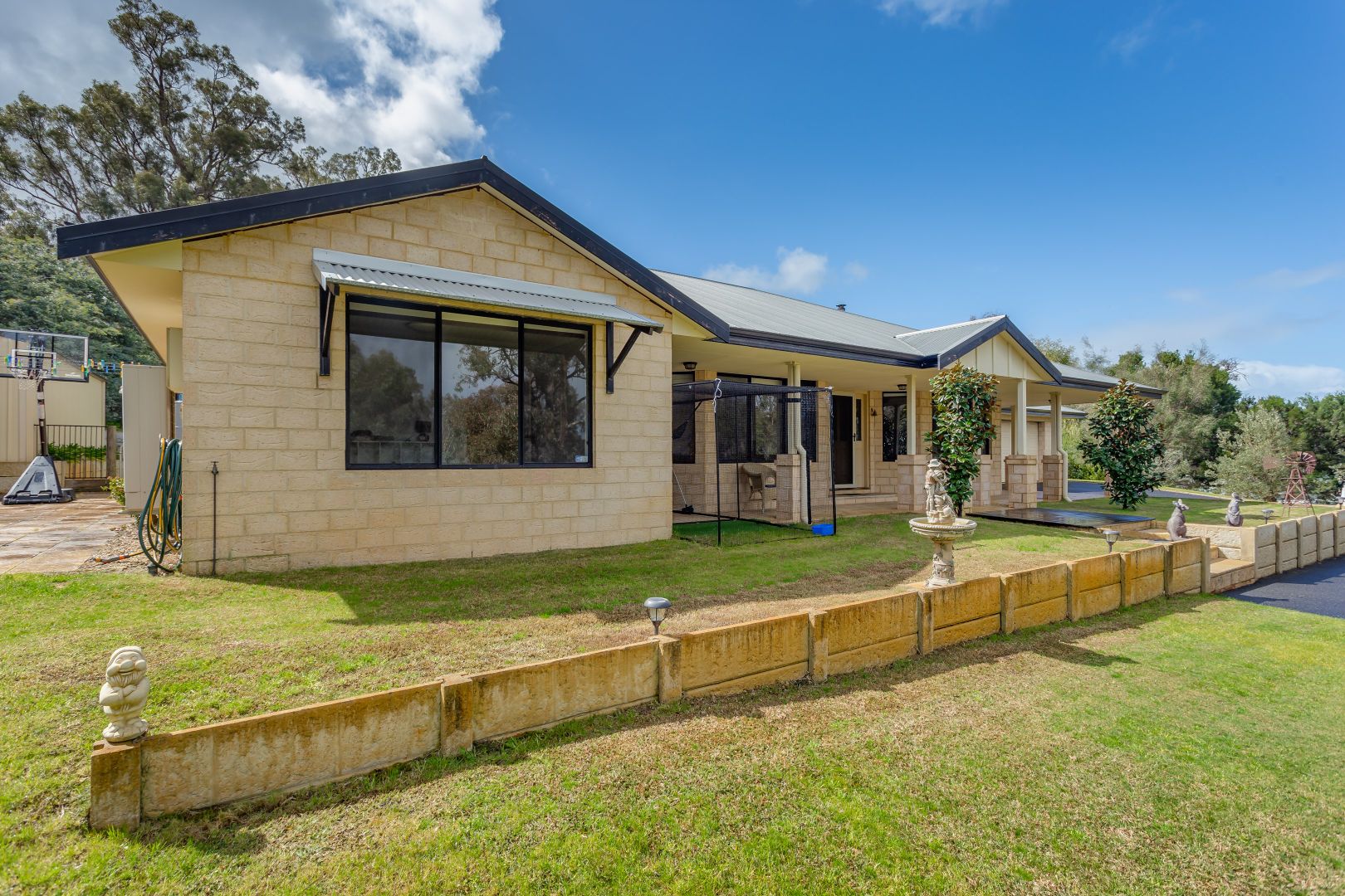 4 Jenour Court, Gelorup WA 6230, Image 2