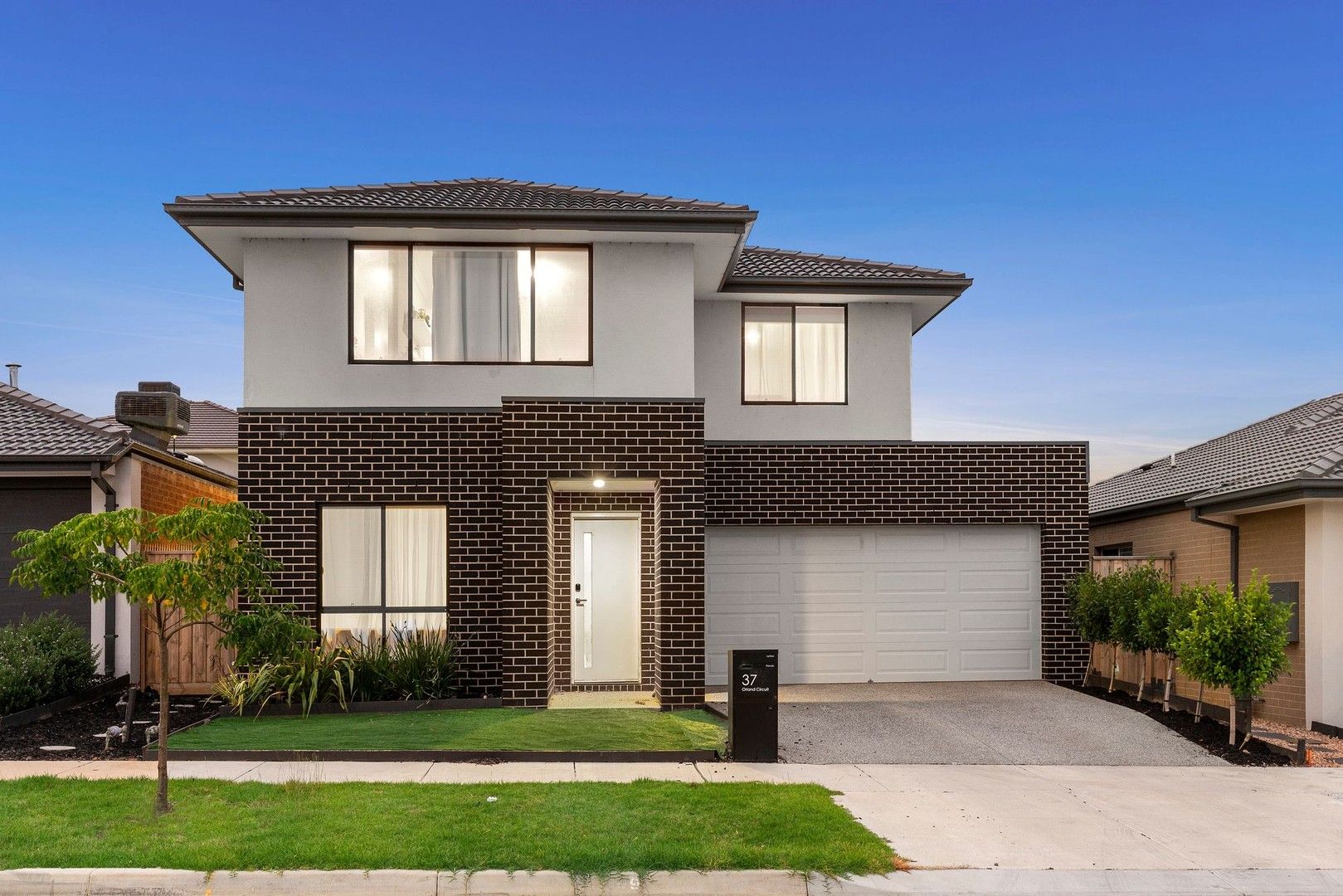 4 bedrooms House in 37 Orland Circuit CHARLEMONT VIC, 3217