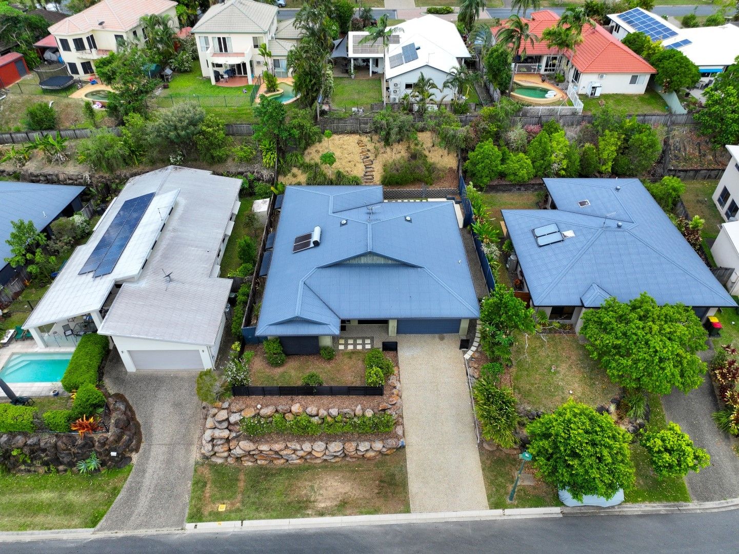 10 Greendale Close, Brinsmead QLD 4870 Domain