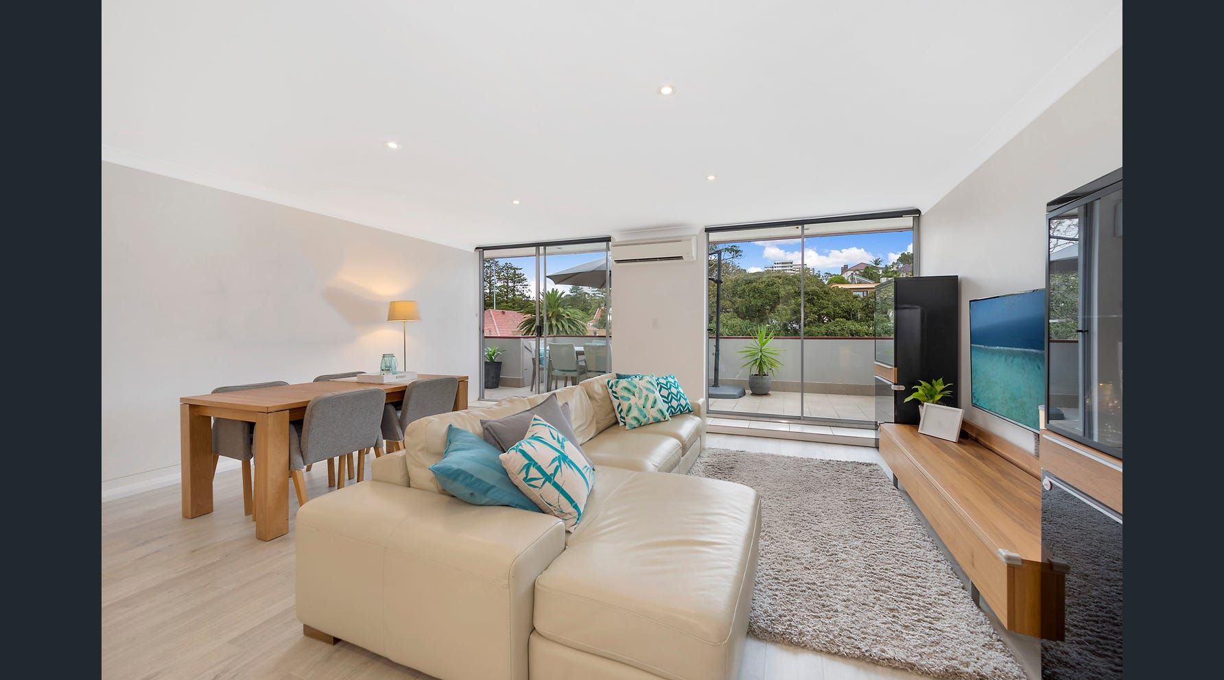 3 bedrooms Apartment / Unit / Flat in 12/11-13 Pittwater Road MANLY NSW, 2095