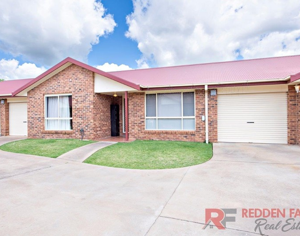 2/15 Bedford Avenue, Dubbo NSW 2830