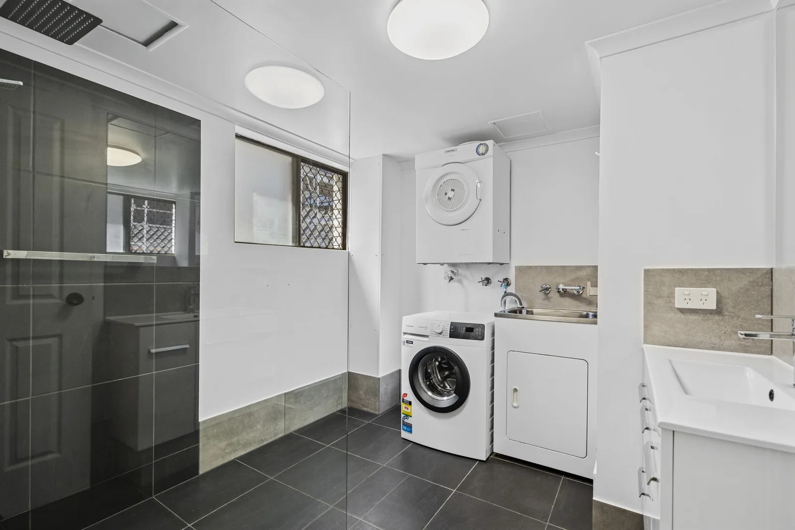 Additional image 8 of 7/19 Federation Avenue, Broadbeach QLD 4218