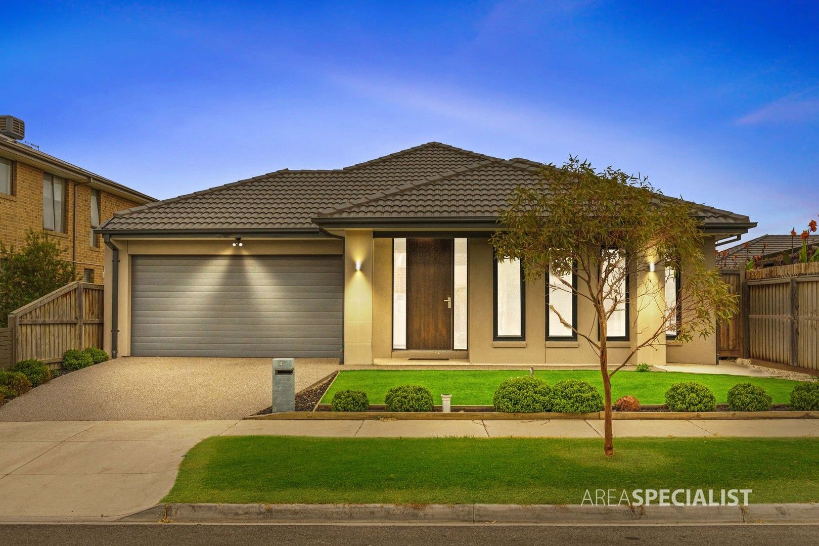 4 bedrooms House in 4 Allunga Way WERRIBEE VIC, 3030