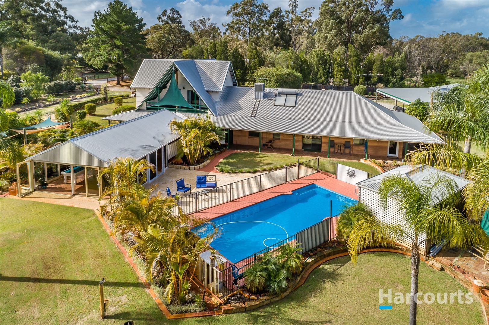 15 Aveley Road, Belhus WA 6069, Image 0