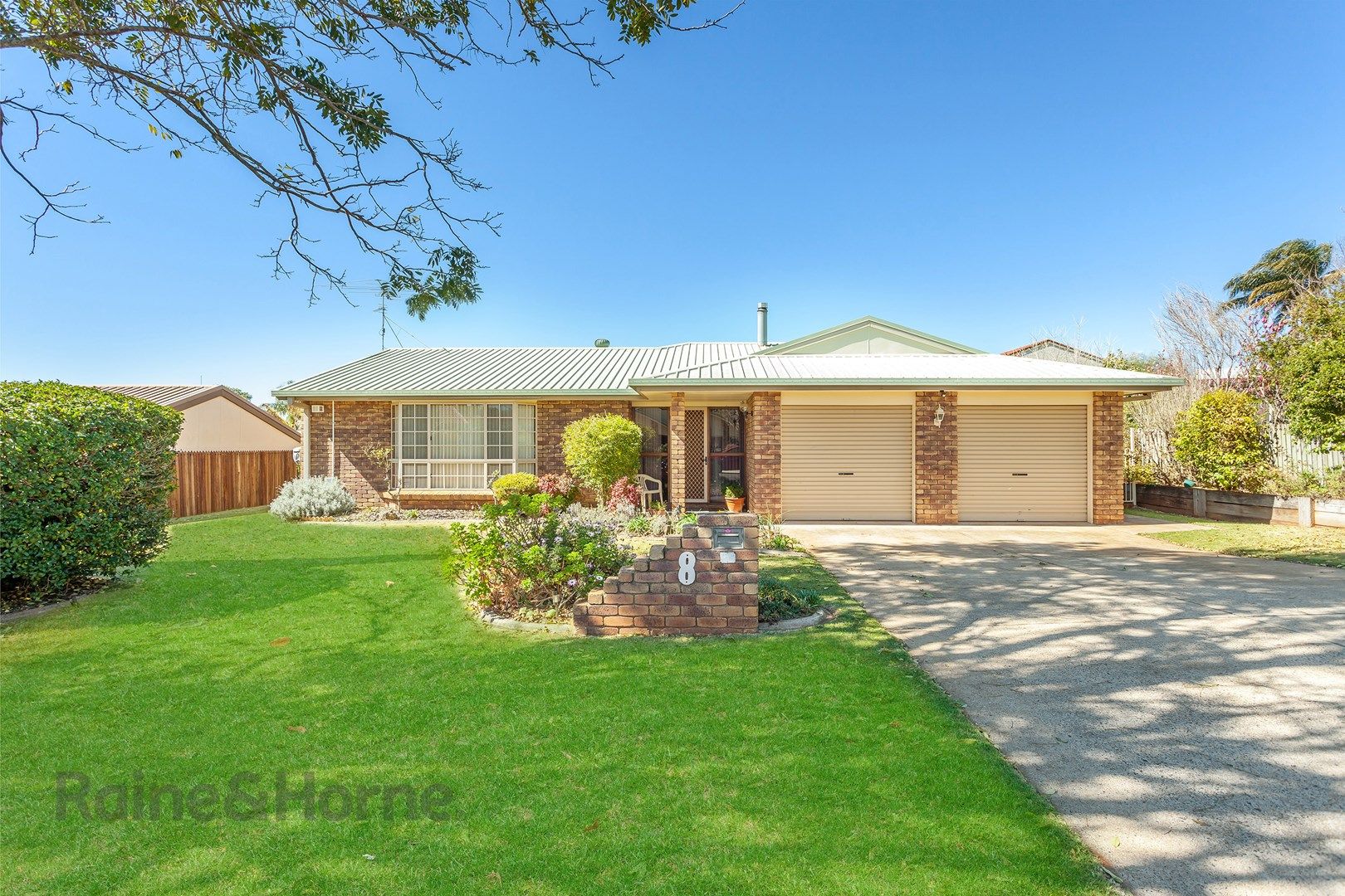 8 Millicent Court, Centenary Heights QLD 4350, Image 0