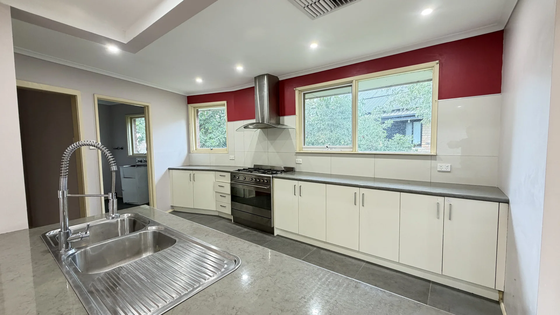 Additional image 2 of 8 Teal Crescent, Lalor VIC 3075