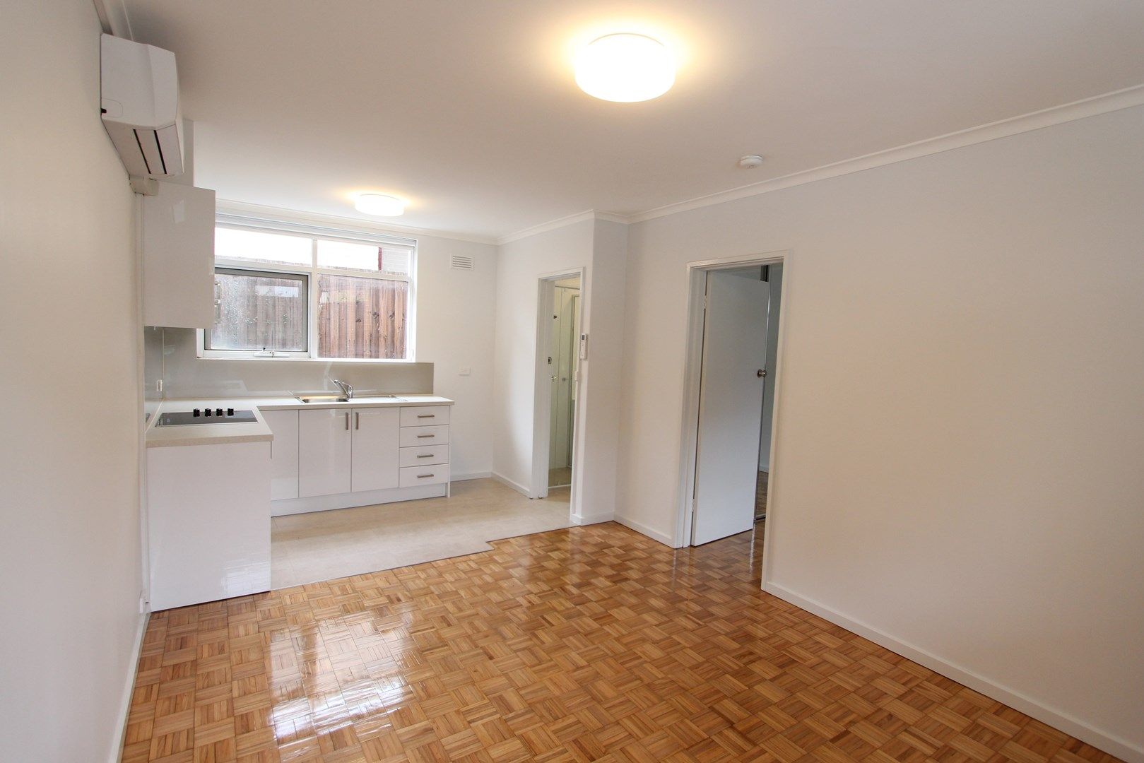 1 bedrooms Apartment / Unit / Flat in 3/1011 Drummond Street CARLTON NORTH VIC, 3054