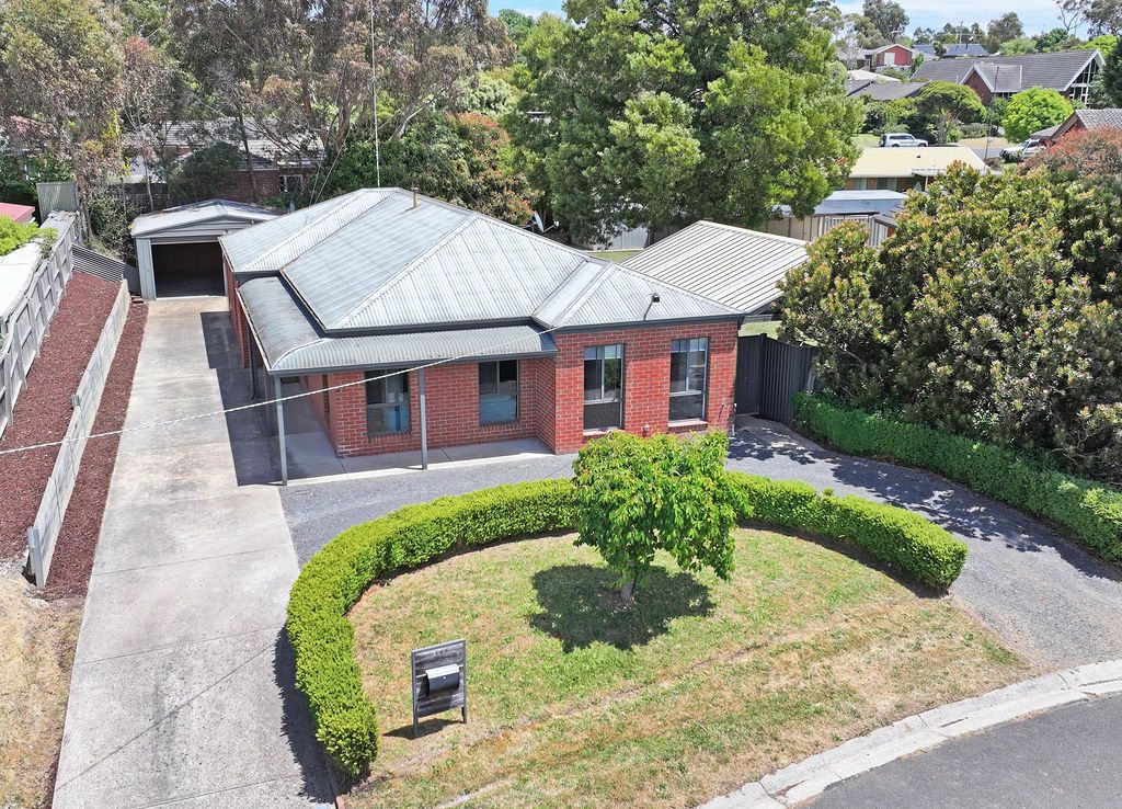 122 Mansfield Avenue, Mount Clear VIC 3350, Image 0