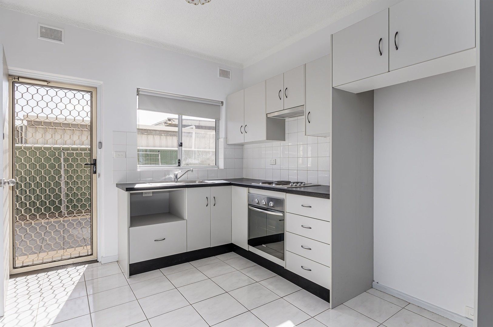 2 bedrooms Apartment / Unit / Flat in 2/70 East Avenue BLACK FOREST SA, 5035