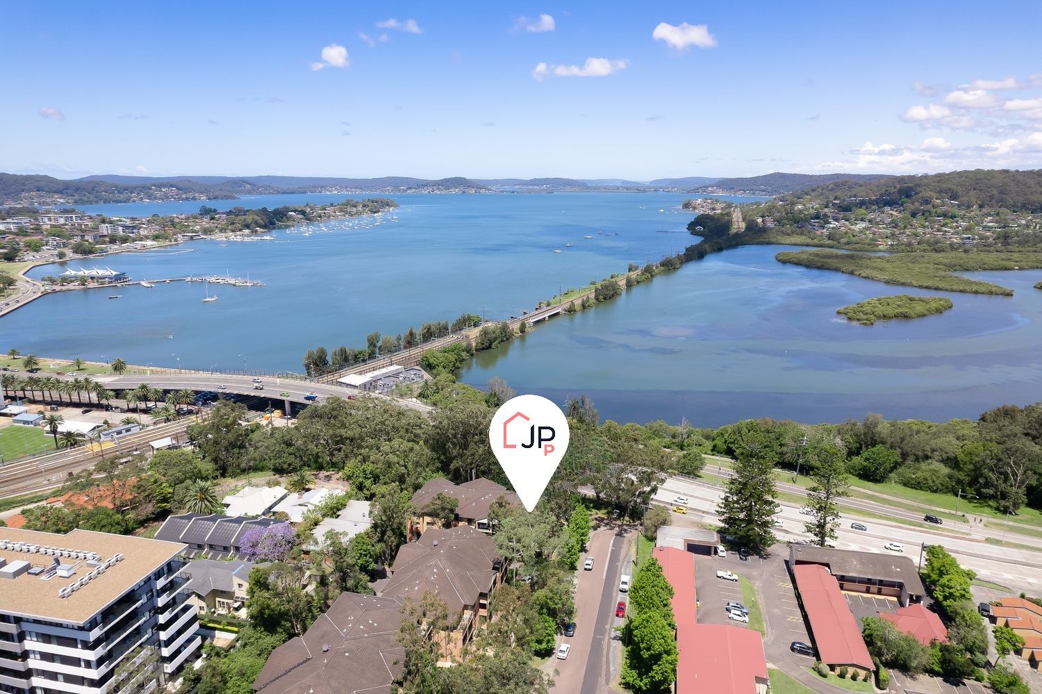 4/19-21 Central Coast Highway, West Gosford NSW 2250, Image 2