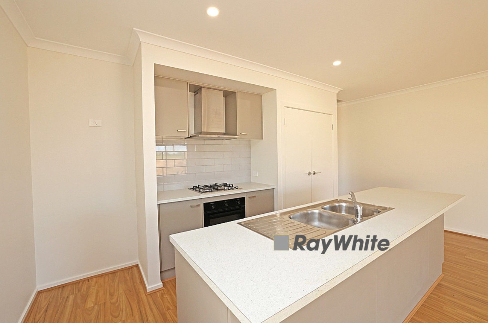 4 bedrooms House in 23 Limpidi Drive MILDURA VIC, 3500