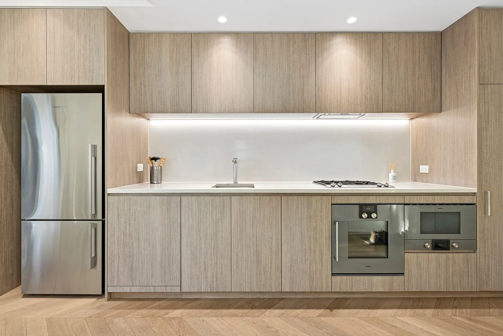 Elegant Two-Bedroom Apartment in the Prestigious One30 Hyde Park – pohled 6