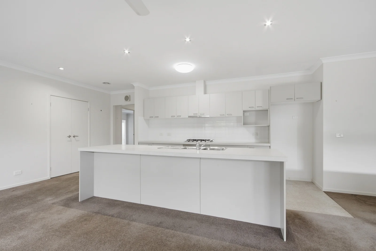 Additional image 4 of 1/42 Ross Street, Sale VIC 3850