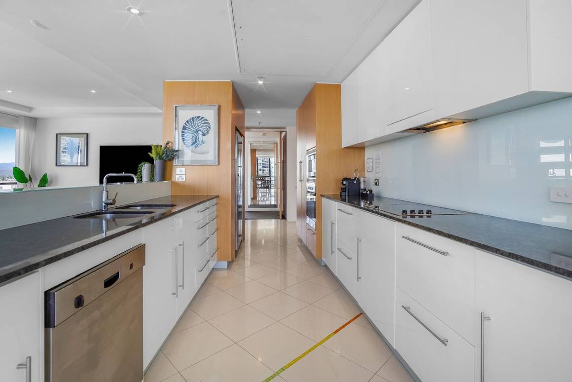 1004/19 Albert Avenue Broadbeach 4218 - Image 3