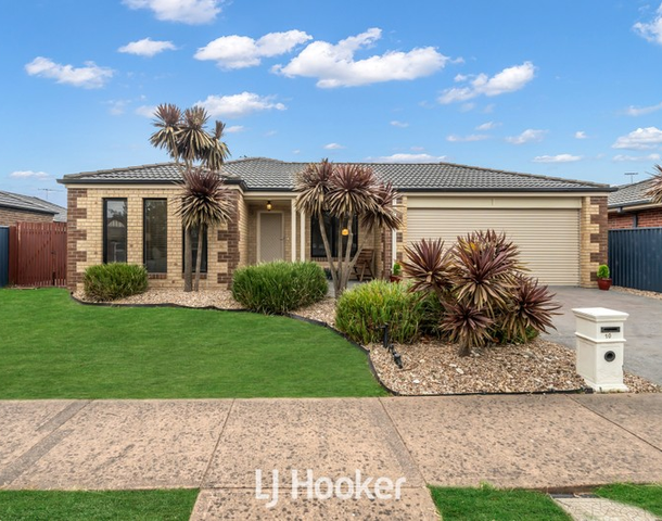 10 Radiata Circuit, Pakenham VIC 3810