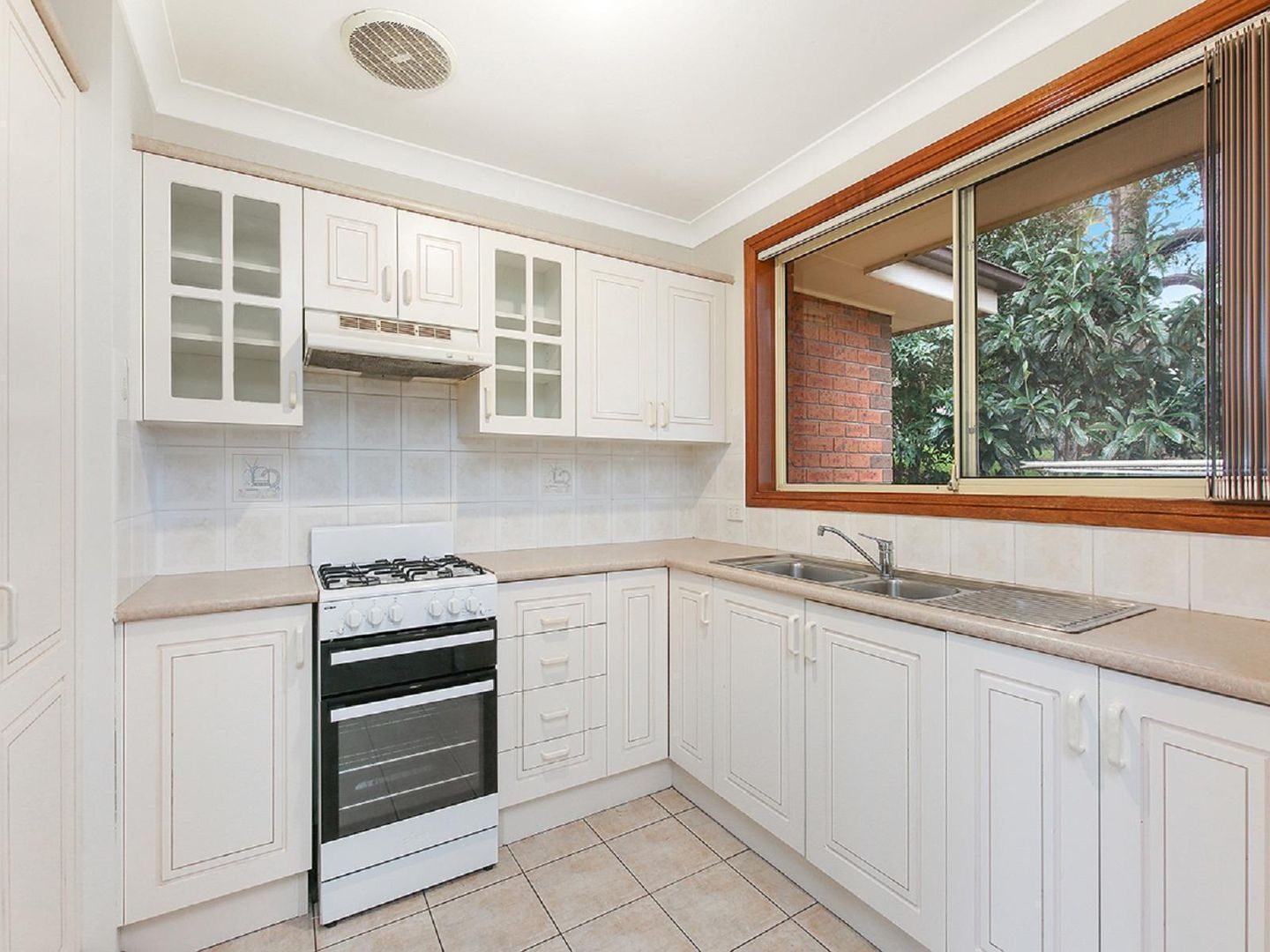 13/25 Robertson Street, Coniston NSW 2500 Apartment For Rent Domain