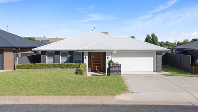 Picture of 6 Hilton Place, JUNEE NSW 2663