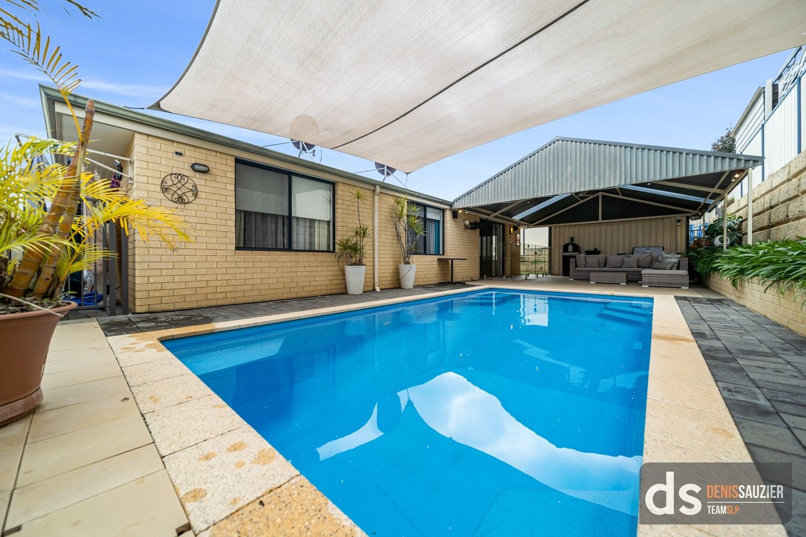 4 bedrooms House in 60 Ranworth Road HOCKING WA, 6065