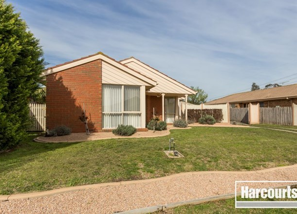 12 Rebecca Court, Cranbourne North VIC 3977