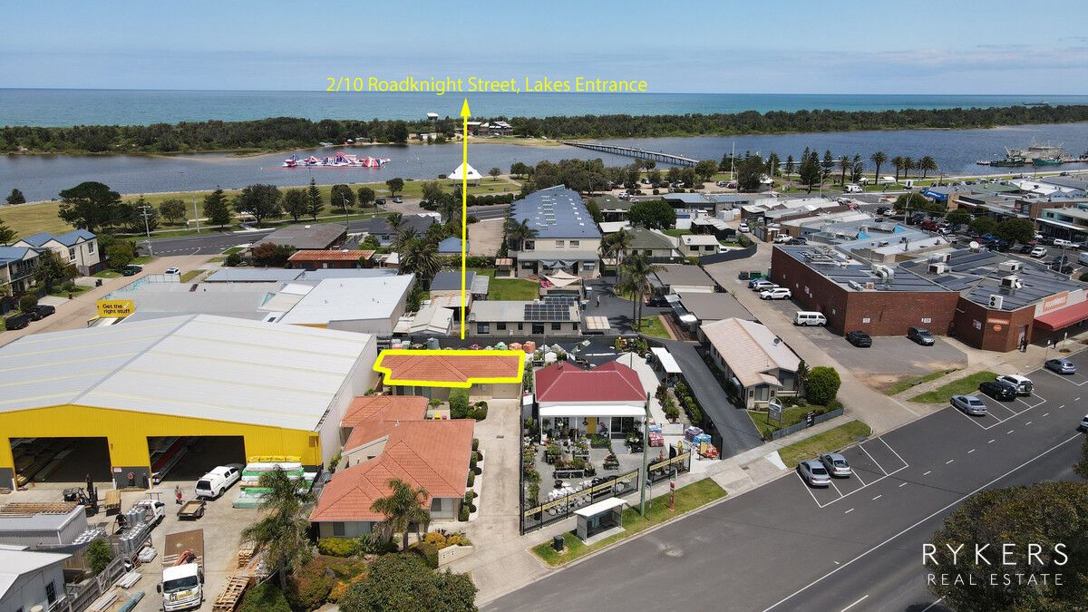 2 bedrooms Apartment / Unit / Flat in 2/10 Roadknight Street LAKES ENTRANCE VIC, 3909