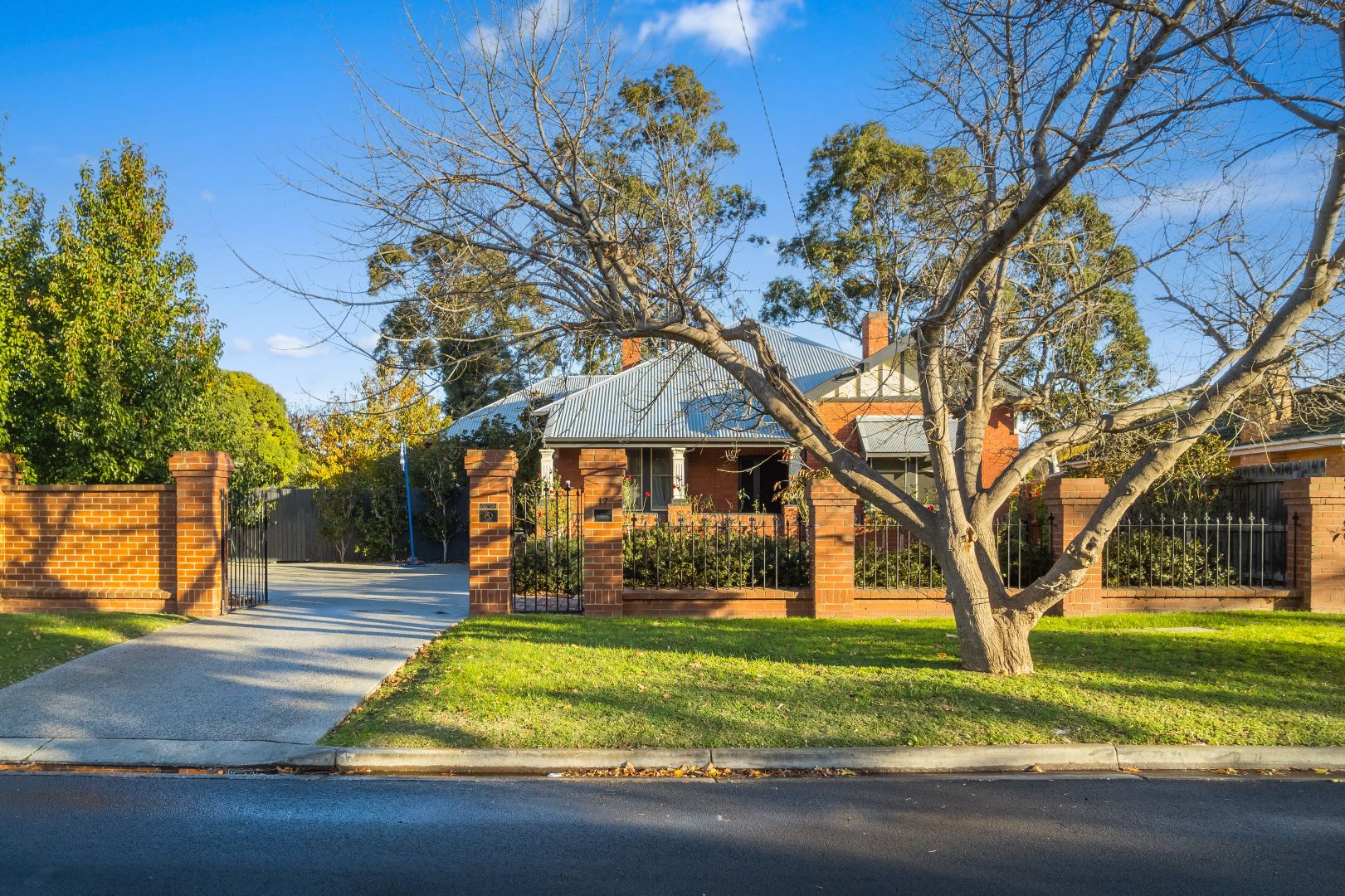17 Simpson Street, Bacchus Marsh Property History & Address Research