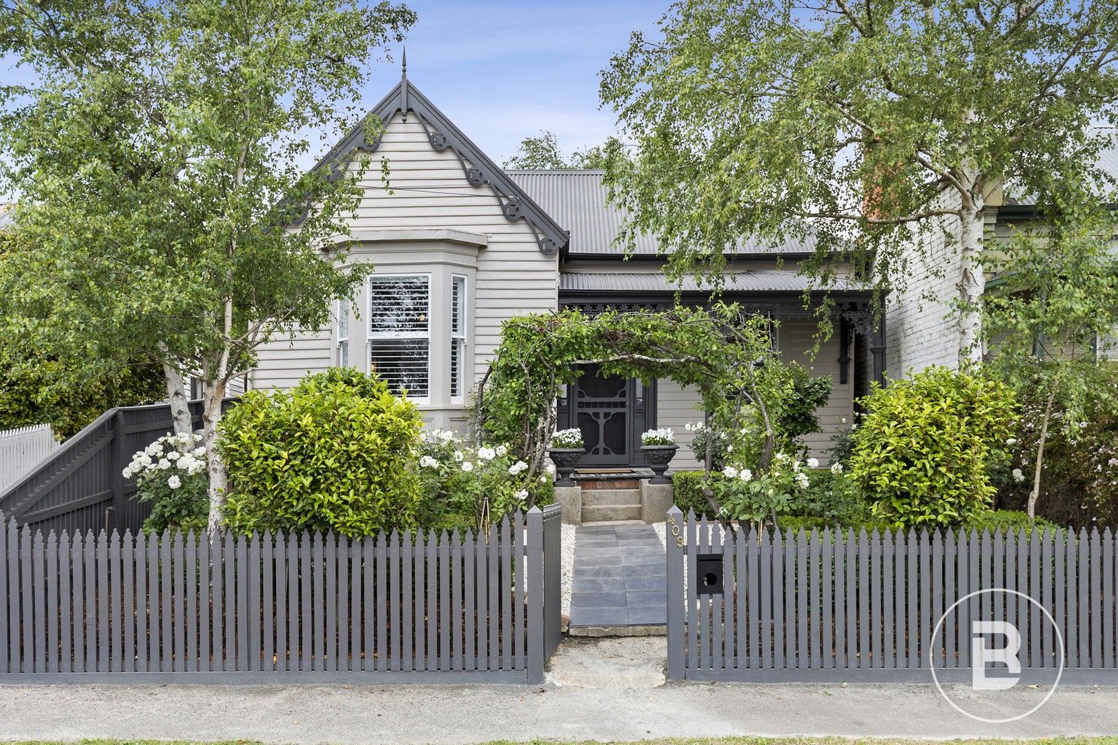 3 bedrooms House in 4 09 Ligar Street SOLDIERS HILL VIC, 3350