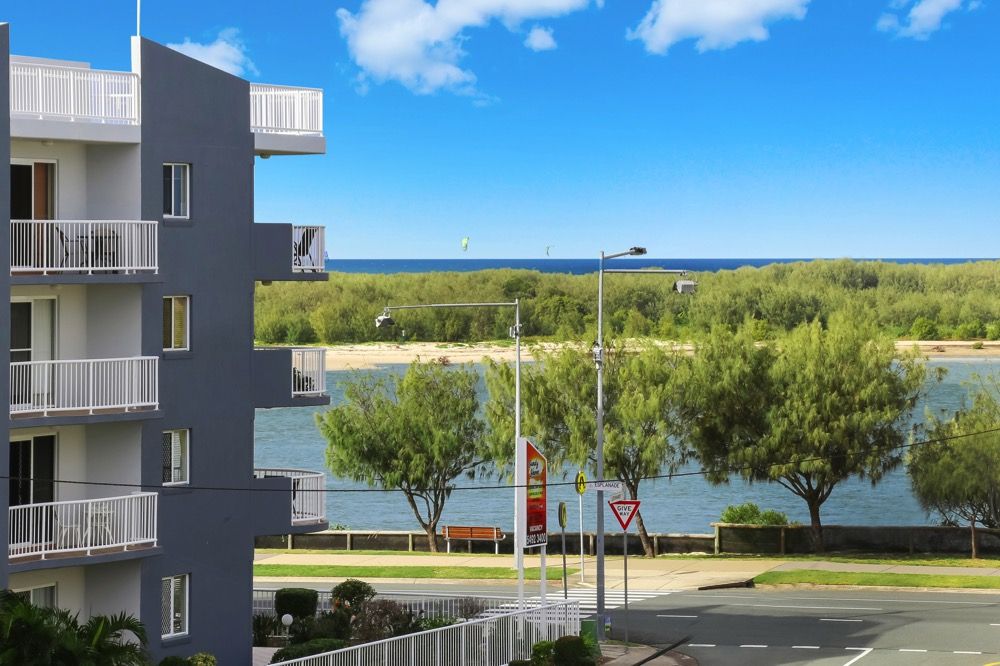 2 bedrooms Apartment / Unit / Flat in Unit 6/33 Kennedy Parade GOLDEN BEACH QLD, 4551