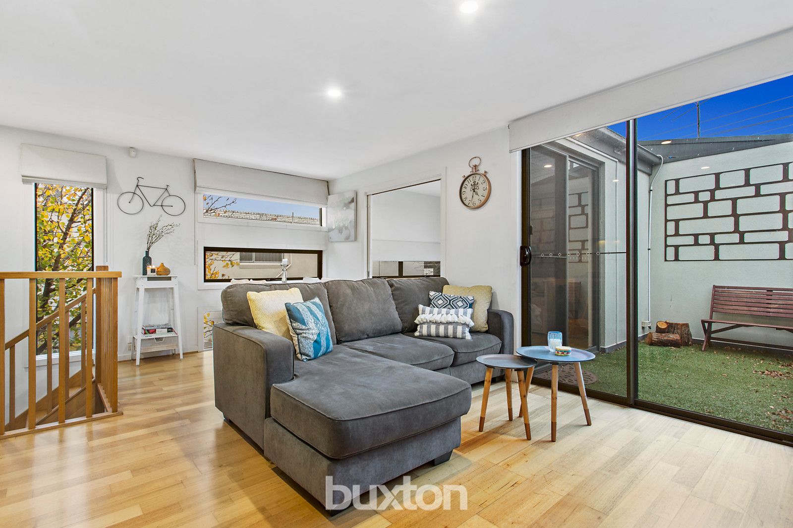 2/25 White Street, Parkdale VIC 3195, Image 2