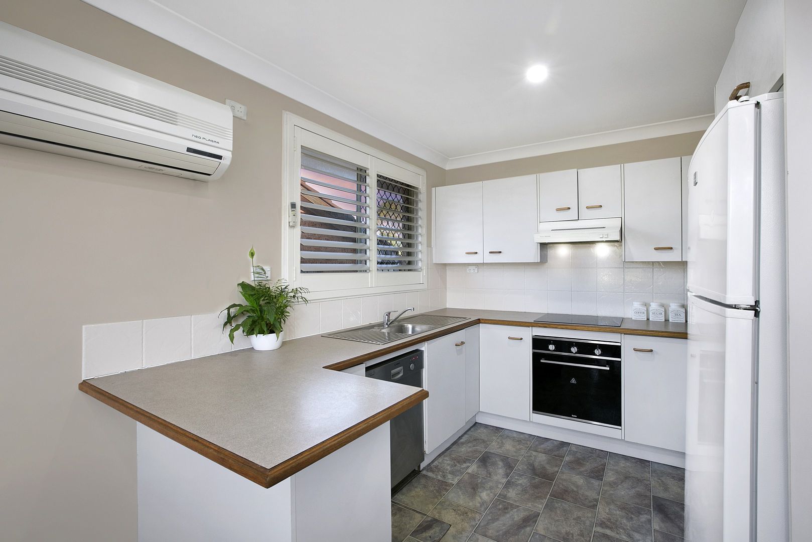 33 Dutton Road, Buxton NSW 2571, Image 2