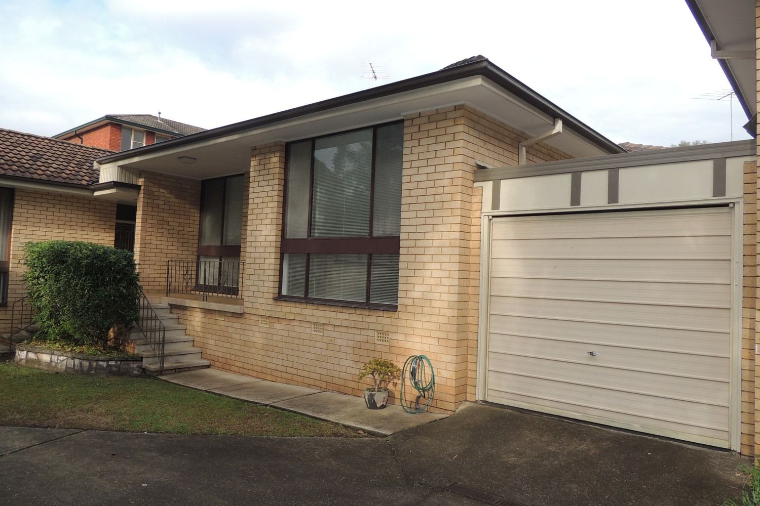 2 bedrooms Villa in 4/11 Washington Street BEXLEY NSW, 2207